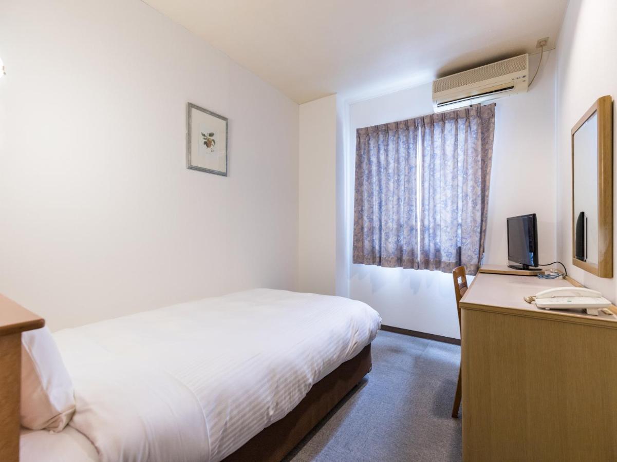 Hotel Isesaki East Exterior photo